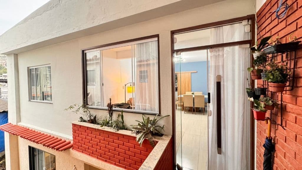 Exclusivité et élégance à Angra : votre nouvelle adresse en bord de mer