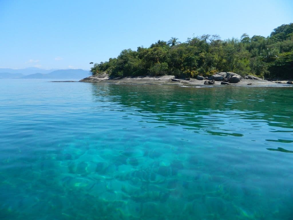 Exclusividade pé na areia: viva o luxo na sua ilha privada em Angra dos Reis