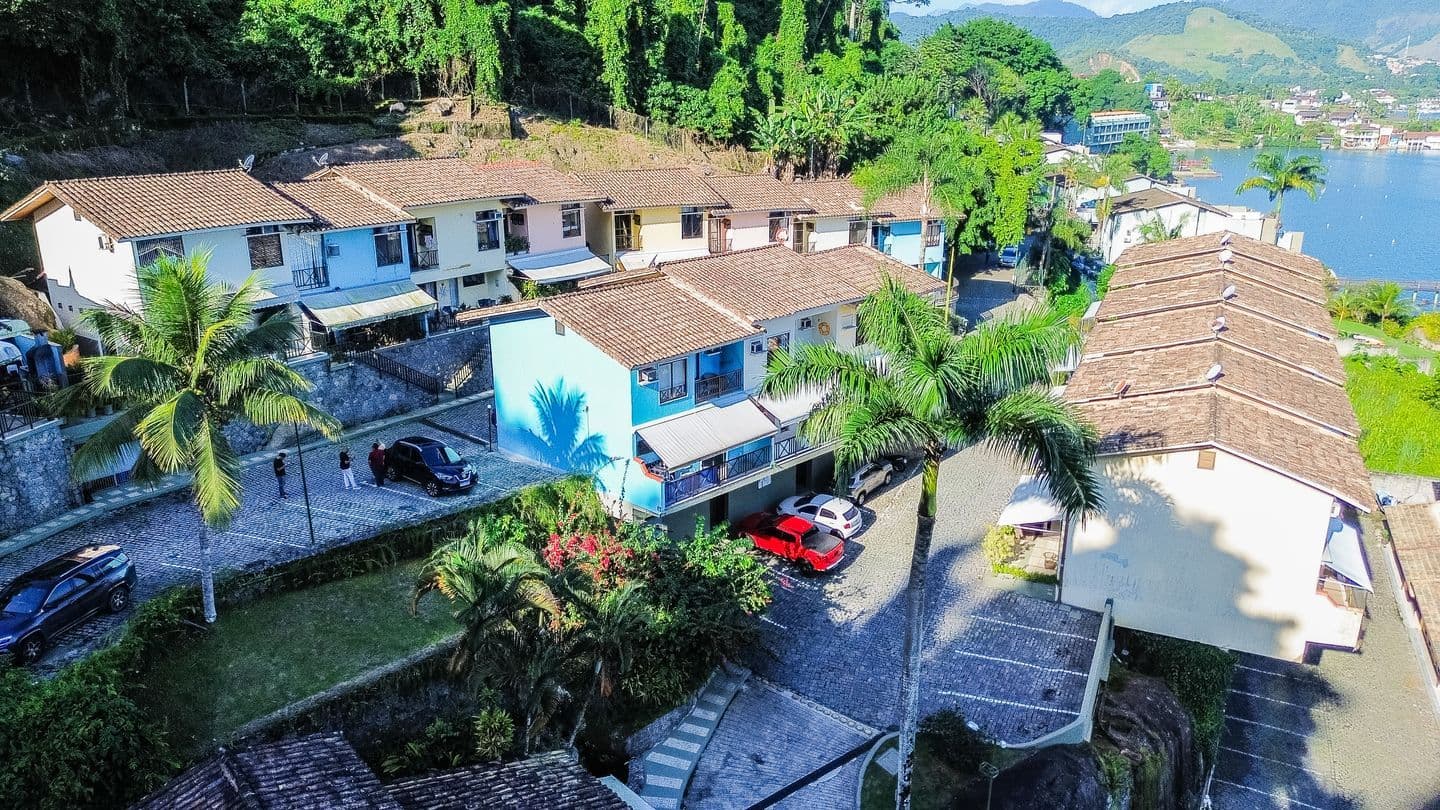 Oasis de lujo y exclusividad en Playa Refugio Beira-Mar: Casa dúplex con vista privilegiada en Praia
