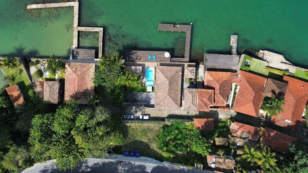 Sea Views, Privacy and Sophistication in Angra dos Reis