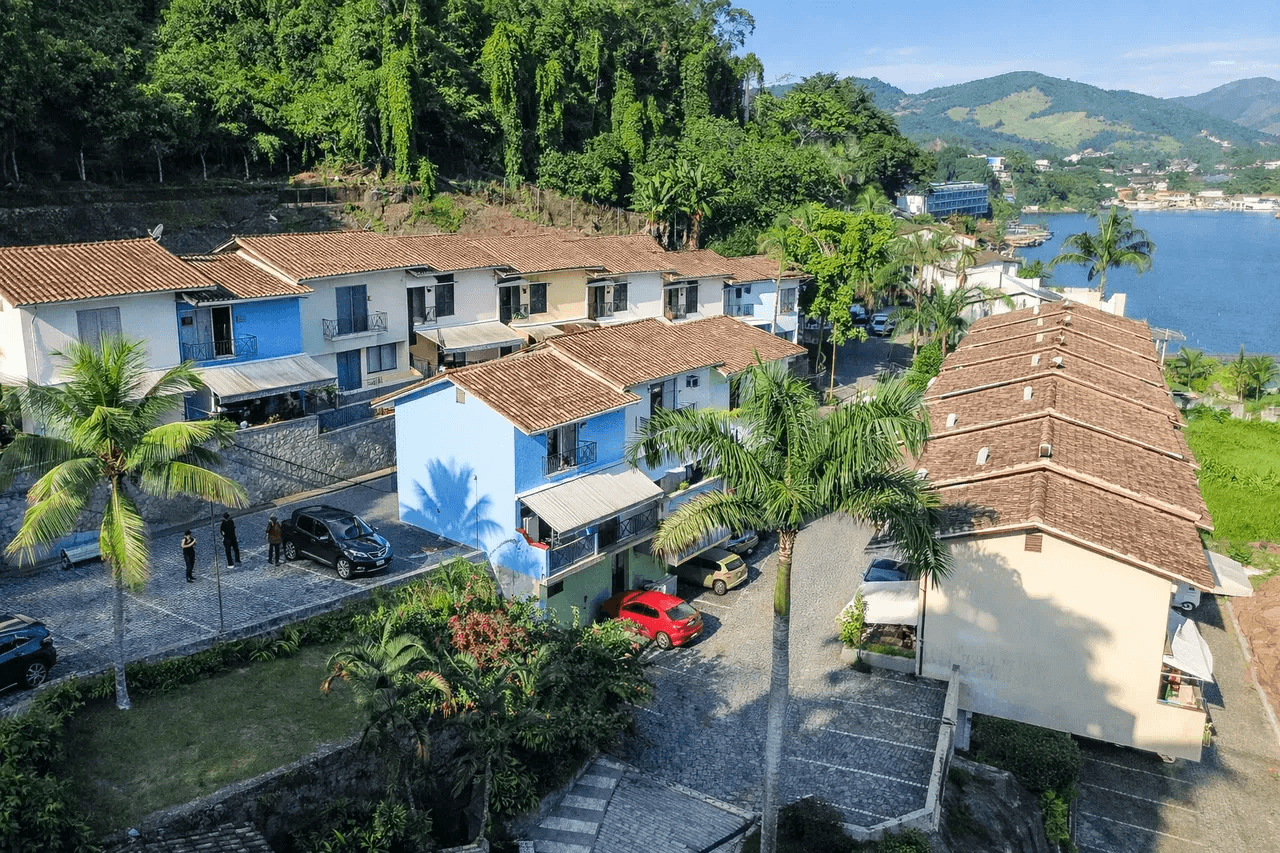 Exclusividad y lujo frente al mar en Angra dos Reis