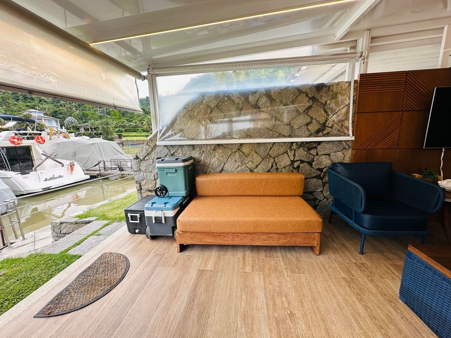 Your Seaside Retreat in Angra: Comfort, Exclusivity, and Your Yacht Always Ready to Sail