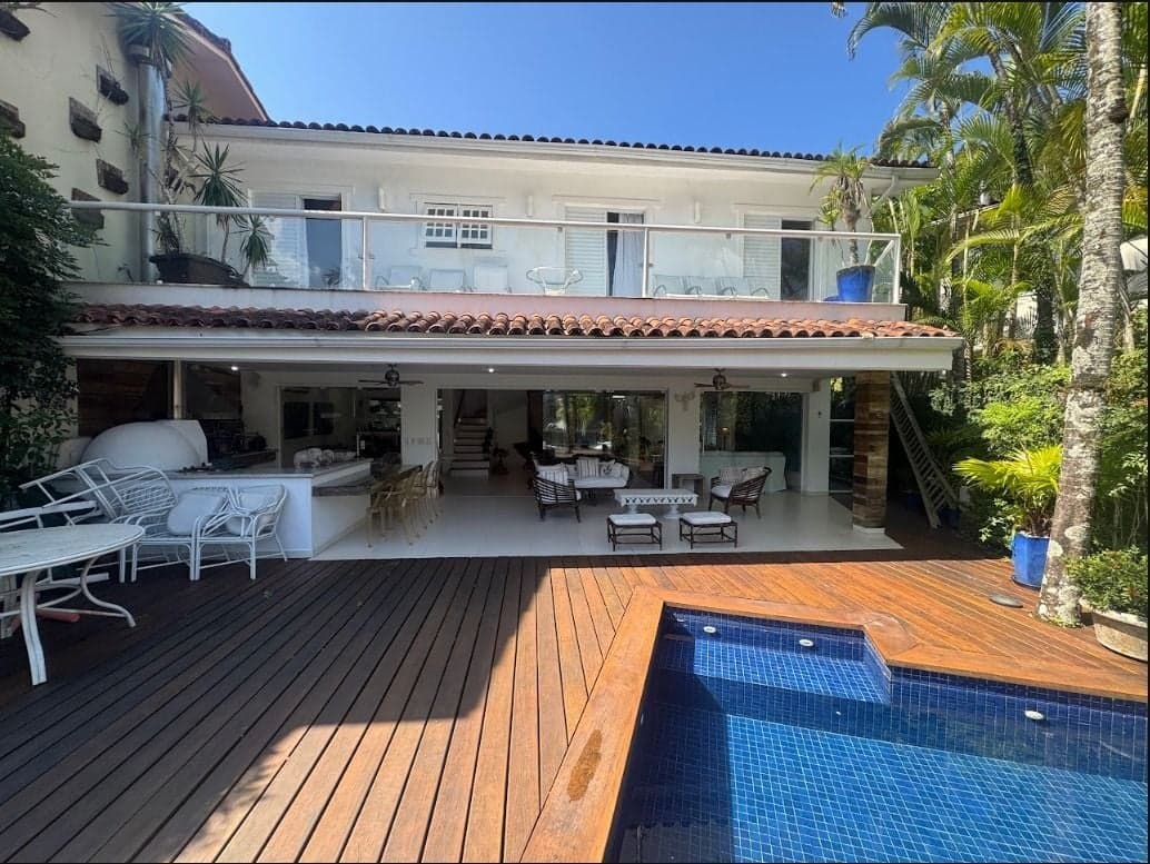 Exclusividade em Angra, com lazer e privacidade à altura do seu estilo
